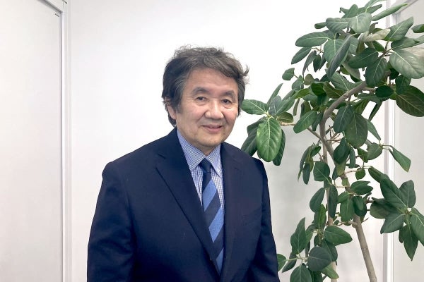 消費者金融系のクレカは審査が甘いって本当?専門家に聞く