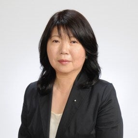 菅田芳恵氏