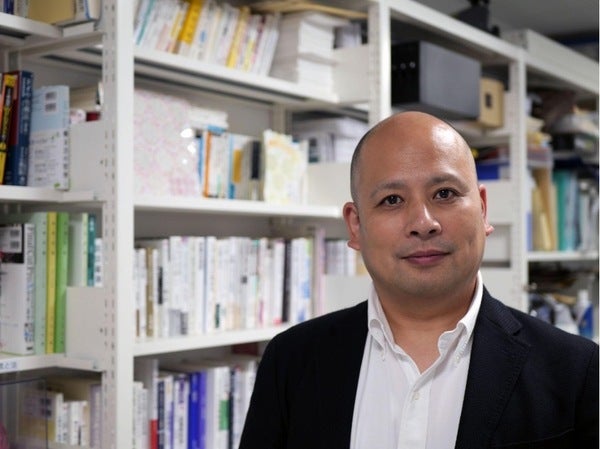 藤原 究(ふじわら きわむ)准教授