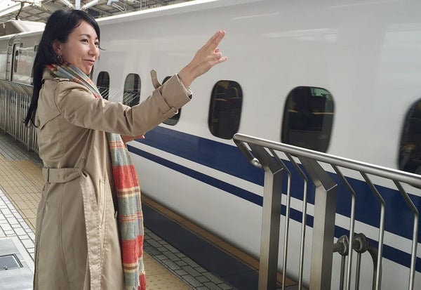 東さん