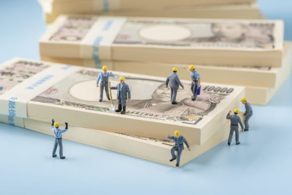 外国人がカードローンでお金を借りる方法!永住権なしでも借入できる消費者金融を紹介