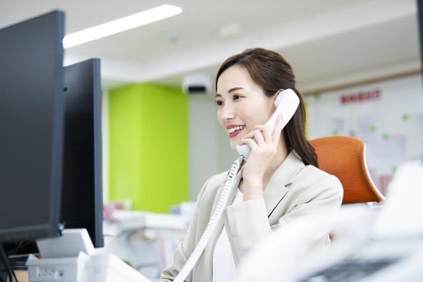 ファミペイローンの在籍確認の審査では勤務先に電話がかかってくる